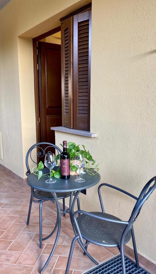 Hotel Ristorante Le Querciolaie Dei Ricci フォンテブランダ エクステリア 写真