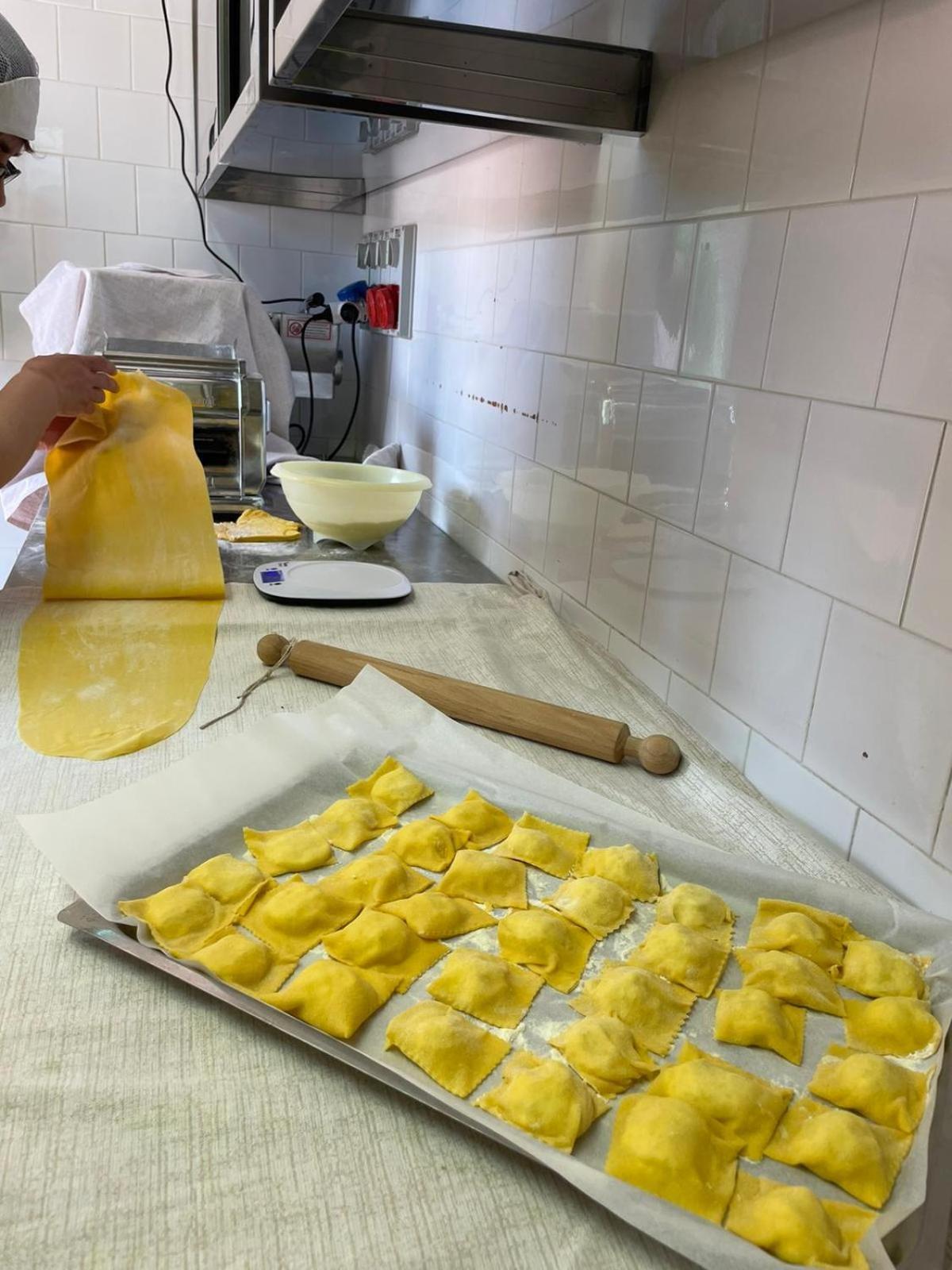 Hotel Ristorante Le Querciolaie Dei Ricci フォンテブランダ エクステリア 写真